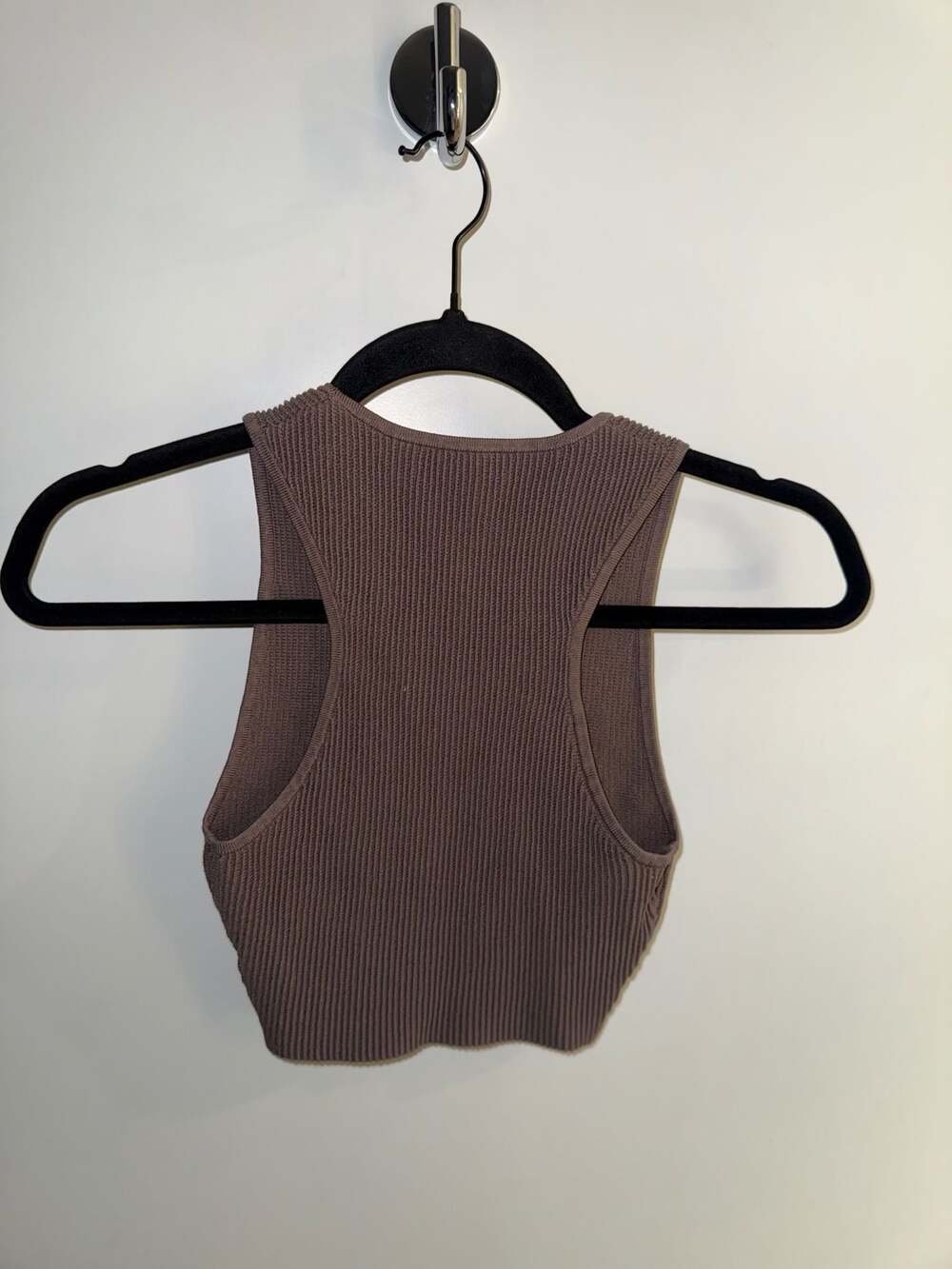 Babaton Sculpt Knit Racer Cropped Tank - Picture 3 of 6